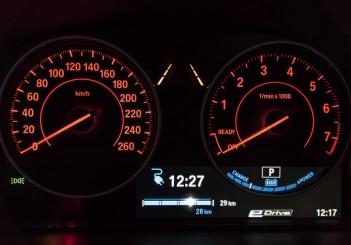 The new BMW 330e (16)