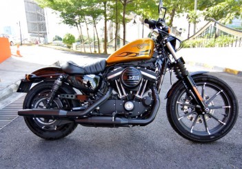 Harley-Davidson Iron 883 - 01