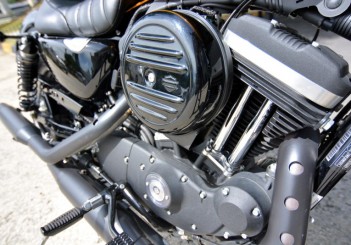 Harley-Davidson Iron 883 - 13
