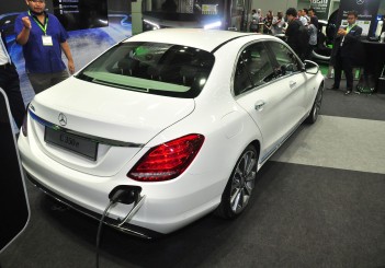 Mercedes Benz C 350e - 18