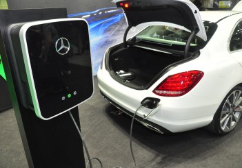 Mercedes Benz C 350e - 20