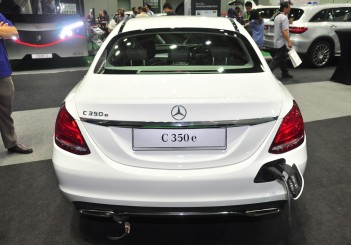 Mercedes Benz C 350e - 22