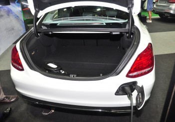 Mercedes Benz C 350e - 25