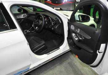Mercedes Benz C 350e - 28