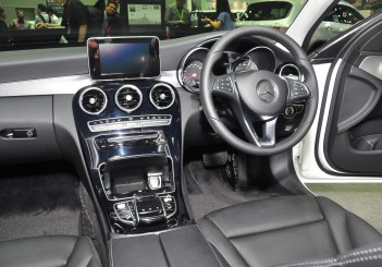 Mercedes Benz C 350e - 39