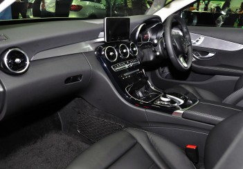 Mercedes Benz C 350e - 53