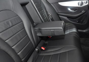 Mercedes Benz C 350e - 59