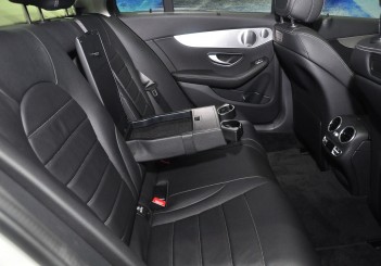 Mercedes Benz C 350e - 60