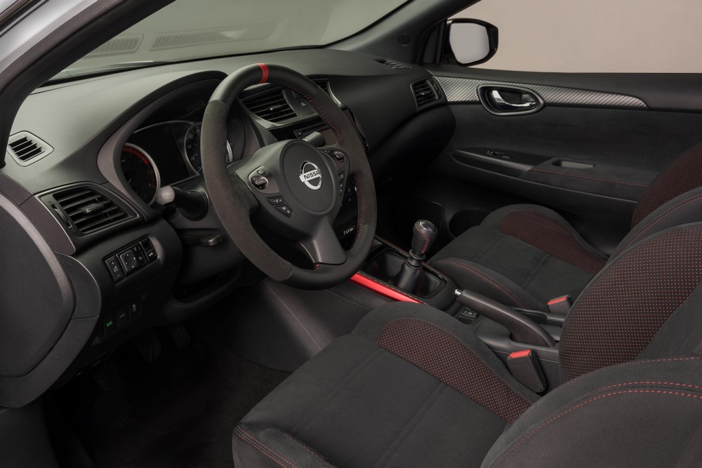 2017_Nissan_Sentra_NISMO_50
