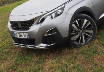 The 1.2L petrol variant with manual transmission