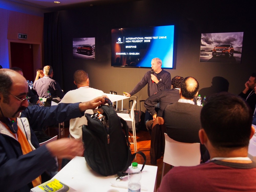 Media briefing before the drive