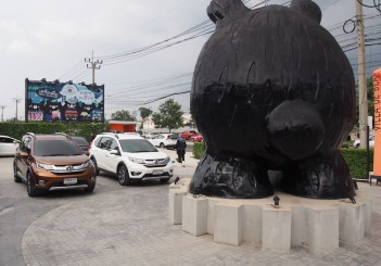 Bear cafe on Day 1 - Nov 21, 2016