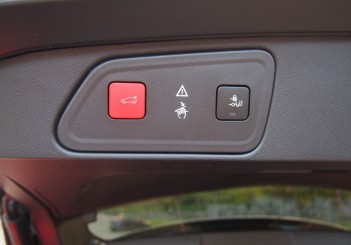 Peugeot 3008 Drive_Oct 2016_Bologna_Italy (153)