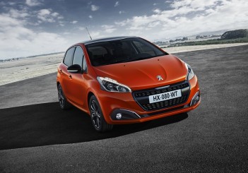 PEUGEOT_208_1502PC002