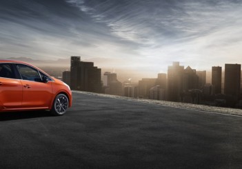 PEUGEOT_208_1502PC005
