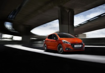 PEUGEOT_208_1502PC008