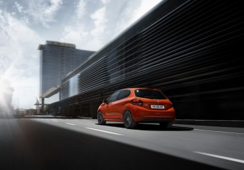 PEUGEOT_208_1502PC009