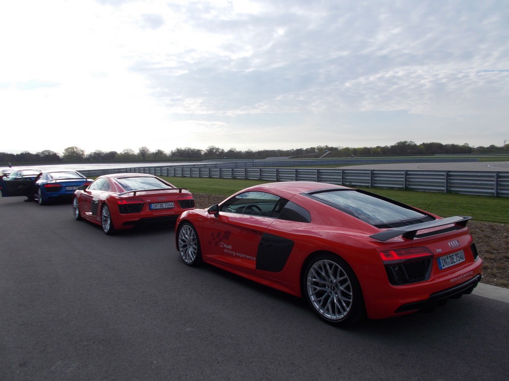 R8plus-rear2