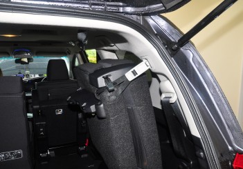 Toyota Innova 2.0G - 45