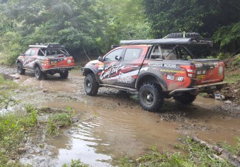 Mitsubishi Triton Borneo Safari (2016) - 08