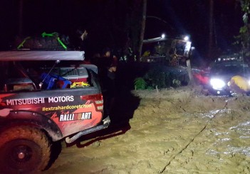 Mitsubishi Triton Borneo Safari (2016) - 15