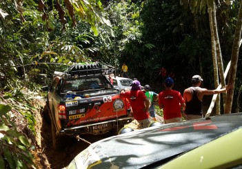 Mitsubishi Triton Borneo Safari (2016) - 17