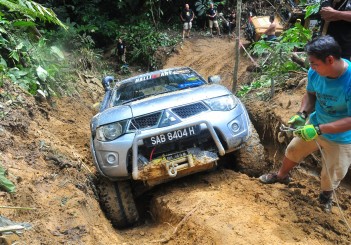 Mitsubishi Triton Borneo Safari (2016) - 24