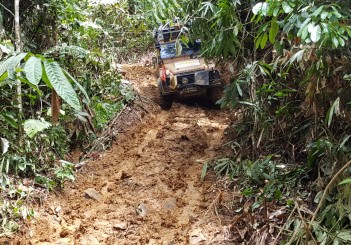 Mitsubishi Triton Borneo Safari (2016) - 27