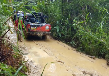 Mitsubishi Triton Borneo Safari (2016) - 28