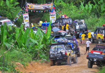 Mitsubishi Triton Borneo Safari (2016) - 37