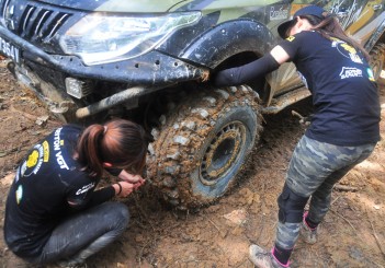 Mitsubishi Triton Borneo Safari (2016) - 39