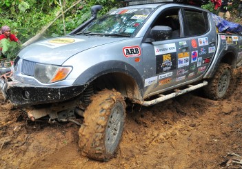 Mitsubishi Triton Borneo Safari (2016) - 47