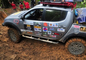 Mitsubishi Triton Borneo Safari (2016) - 49