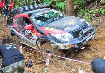 Mitsubishi Triton Borneo Safari (2016) - 56