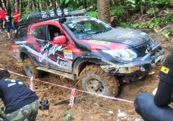 Mitsubishi Triton Borneo Safari (2016) - 57