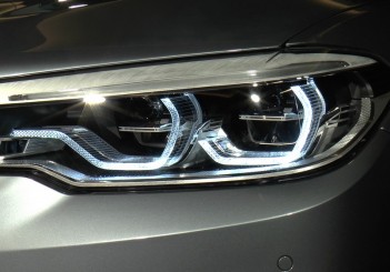 BBMW5Series_headlamps