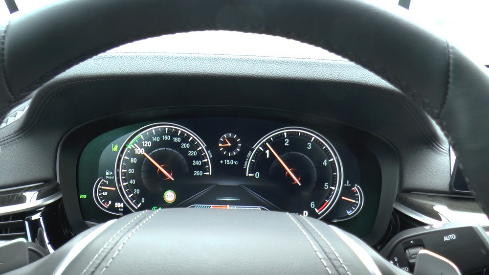 BMW5Series_HUD_02