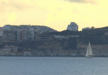 BMW5Series_Lisbon_coastline