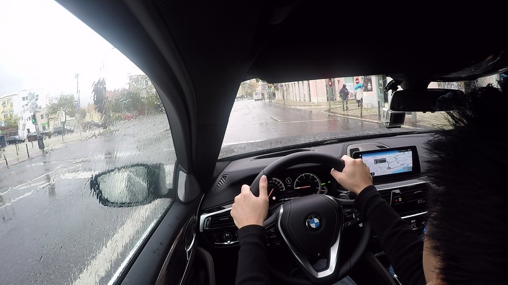 BMW5Series_test_Driving