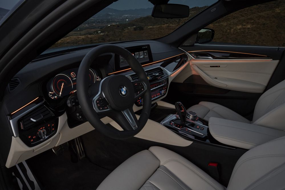 P90237280_highRes_the-new-bmw-5-series