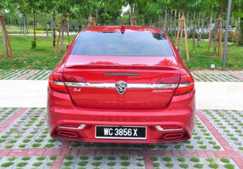 Proton Perdana - 010