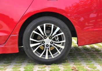 Proton Perdana - 024