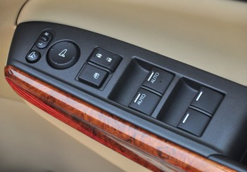 Proton Perdana - 053