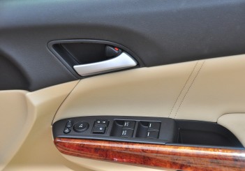 Proton Perdana - 054