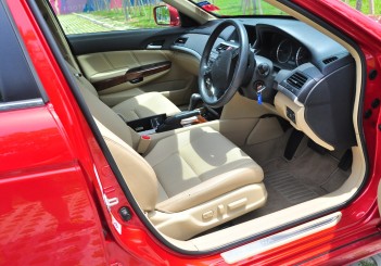 Proton Perdana - 055