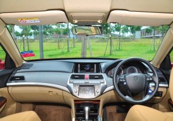 Proton Perdana - 064