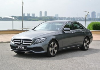 Mercedes-Benz E 250 Avantgarde - 01