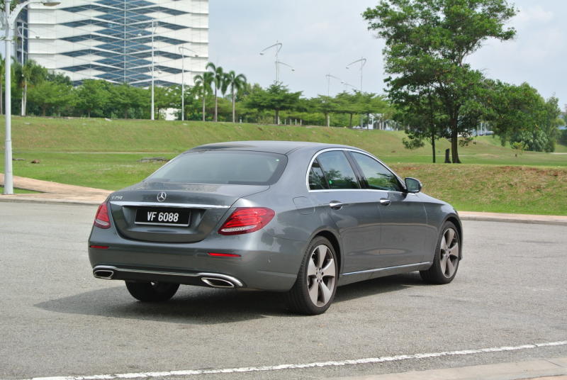 Mercedes-Benz E 250 Avantgarde - 04