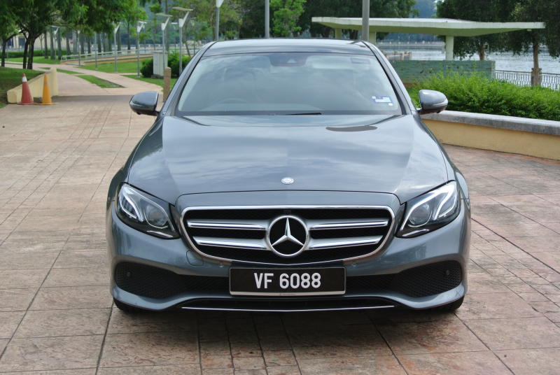 Mercedes-Benz E 250 Avantgarde - 05
