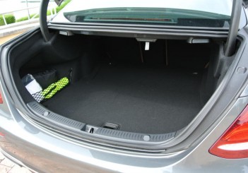Mercedes-Benz E 250 Avantgarde - 09
